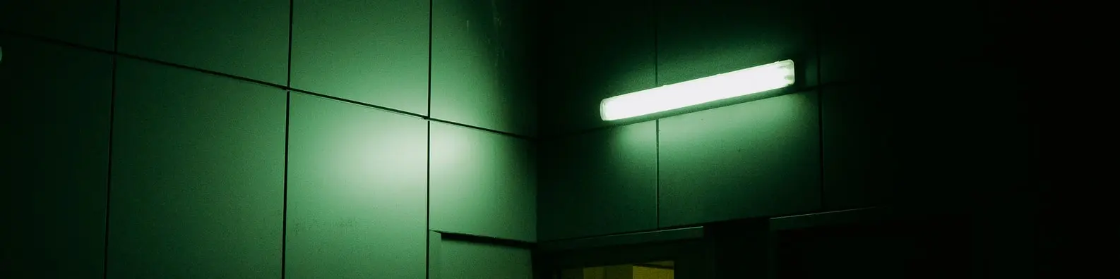 Green Light Room Background