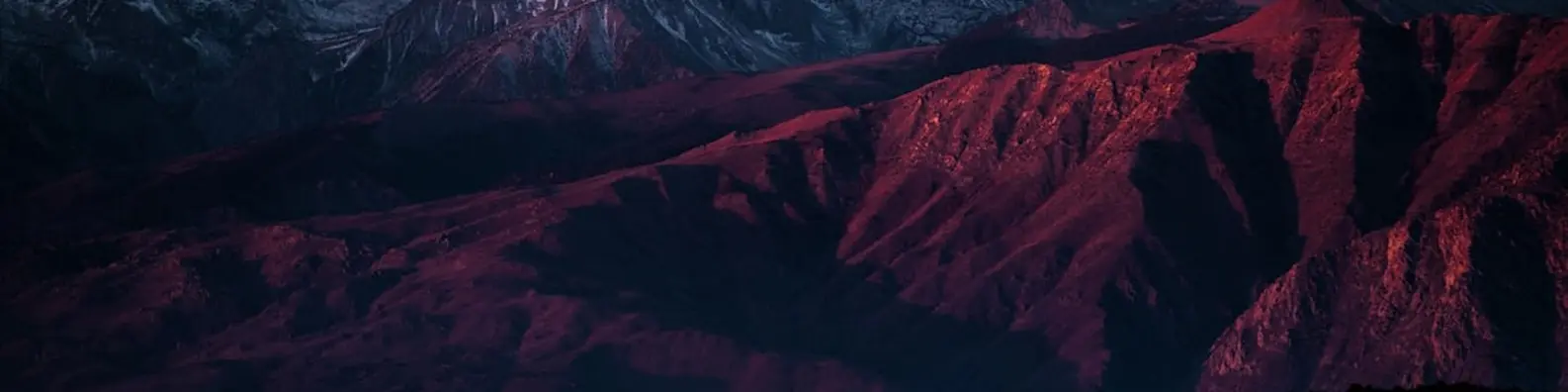 Sweeping Red Mountain Vista Background