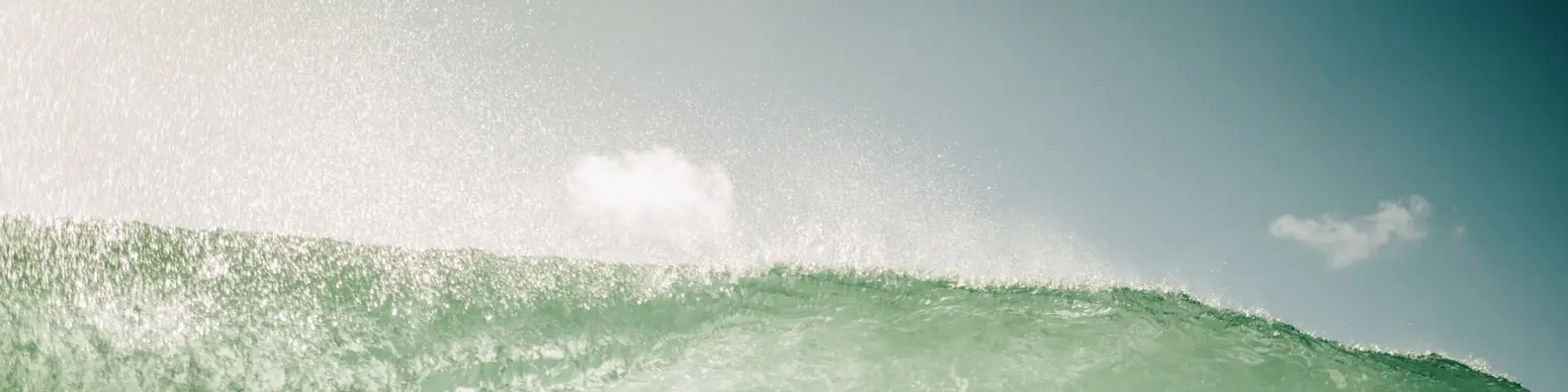 Wild Ocean Surge Background